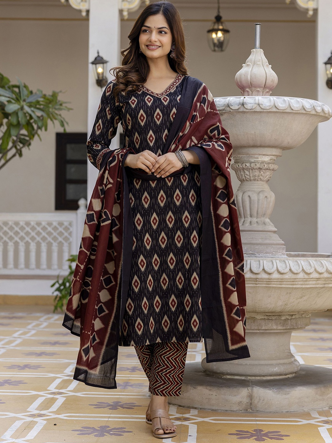 

Anouk Women Printed Regular Aari Work Pure Cotton Kurta with Trousers & With Dupatta, Maroon