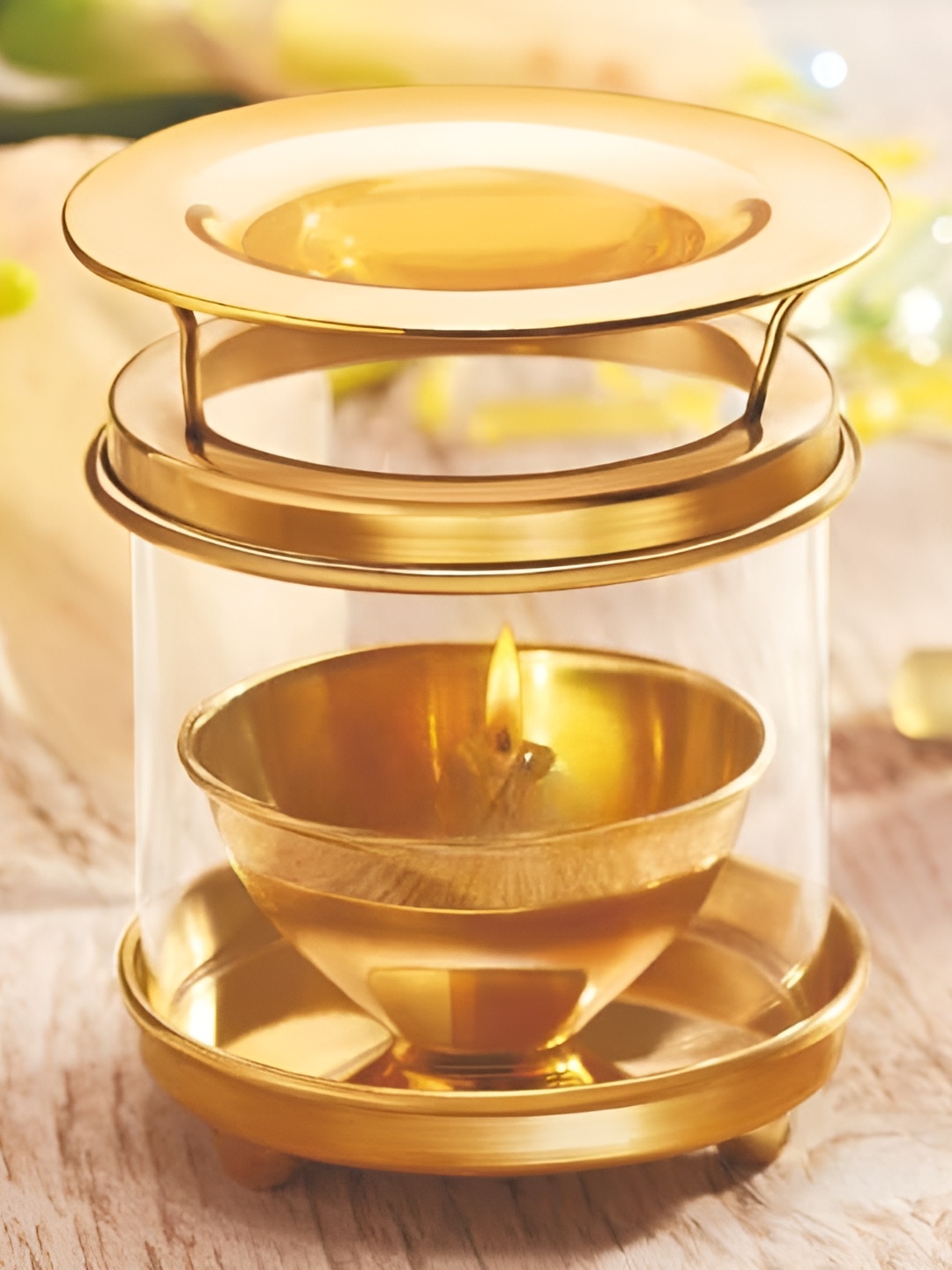 

TRUE DECOR Gold-Toned & Transparent Glossy Brass Aroma Oil Camphor Diffuser