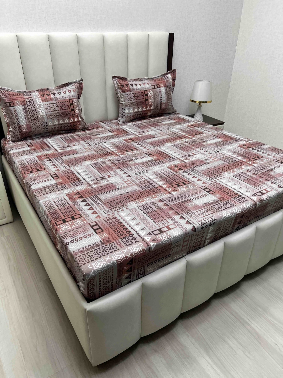 

Pure Decor Velar Fur Sib White Printed Cotton 380TC King Bedsheet Set 2.74m x 2.74m