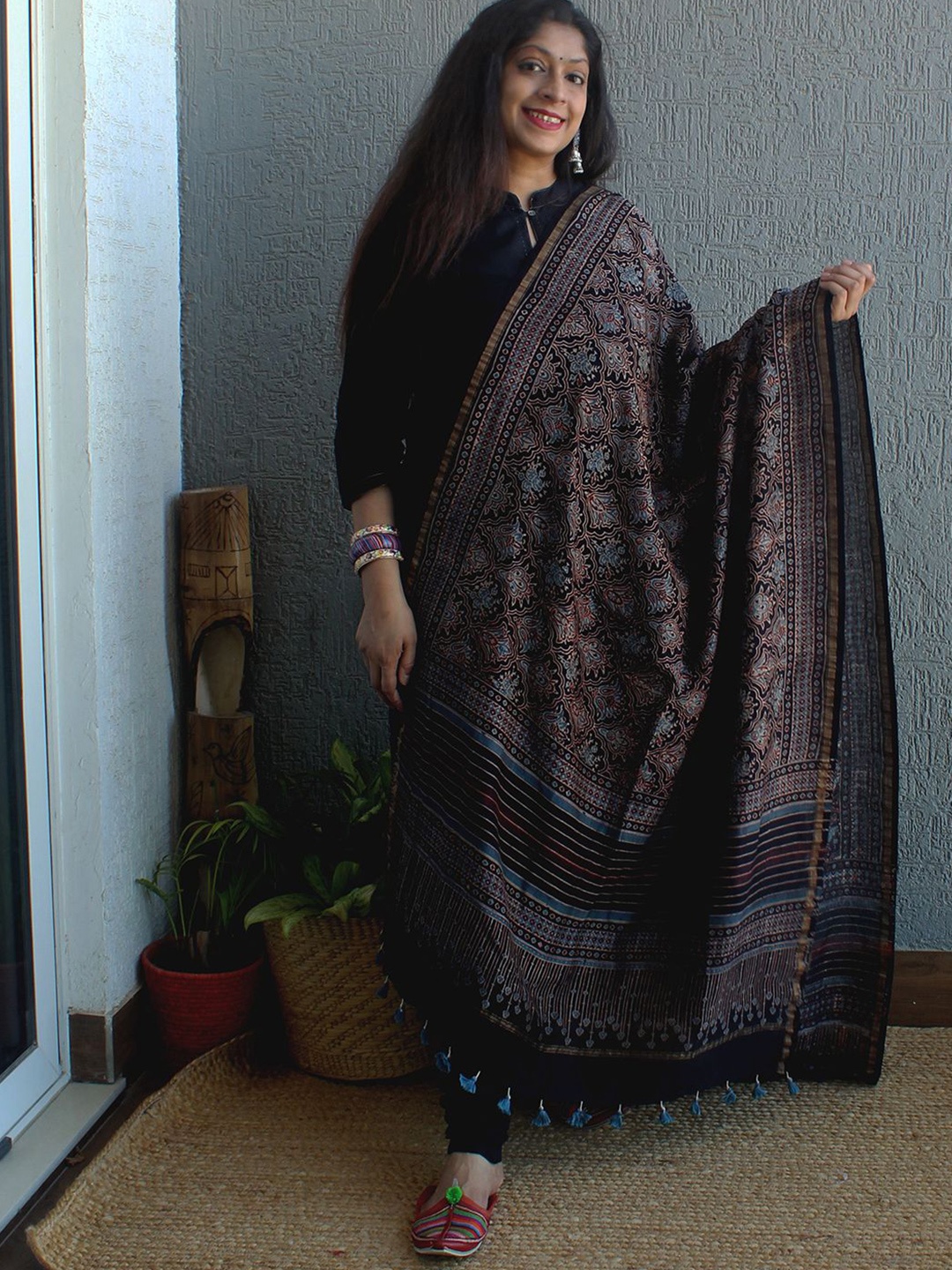 

Weaves of Tradition Ethnic Motifs Printed Block Print Dupatta, Black