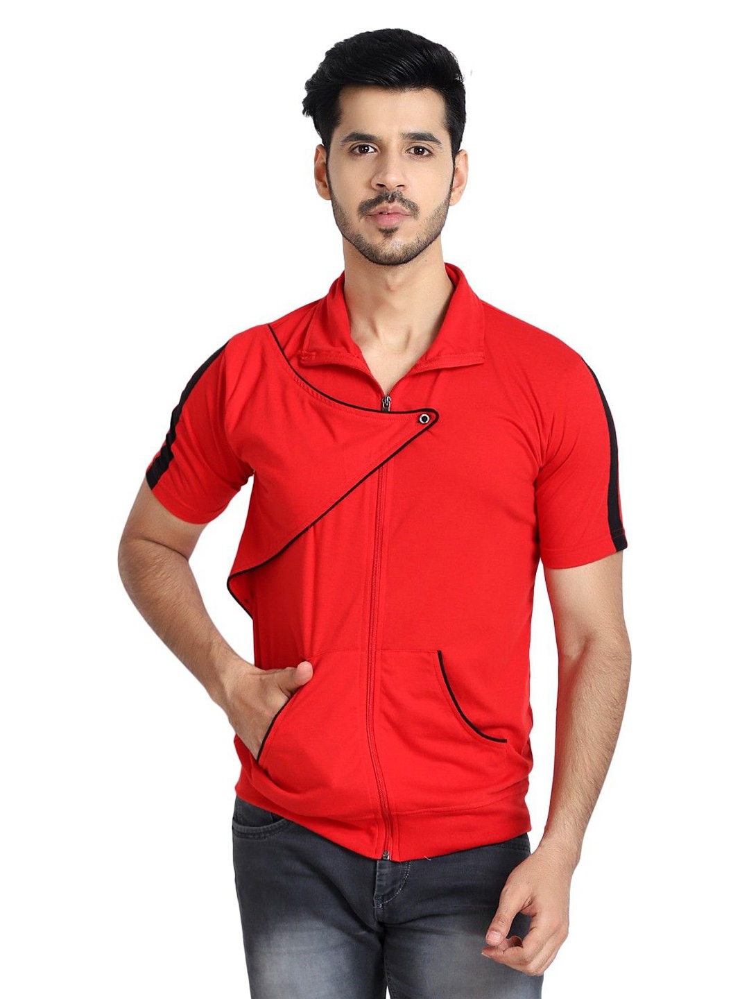 

Black Collection Men Solid Slim Fit T-shirt, Red