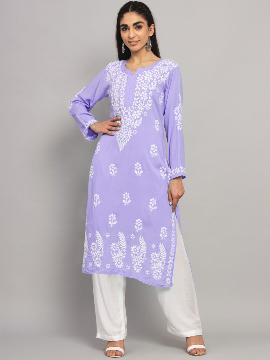 

PARAMOUNT CHIKAN Floral Embroidered Lucknowi Chikankari Notch Neck Straight Kurta, Lavender