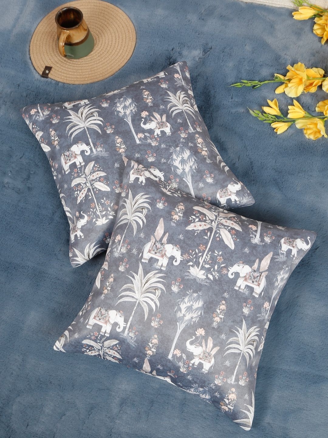 

SOKNACK Grey And White 2 Pieces Ethnic Motifs Velvet Square Cushion Covers