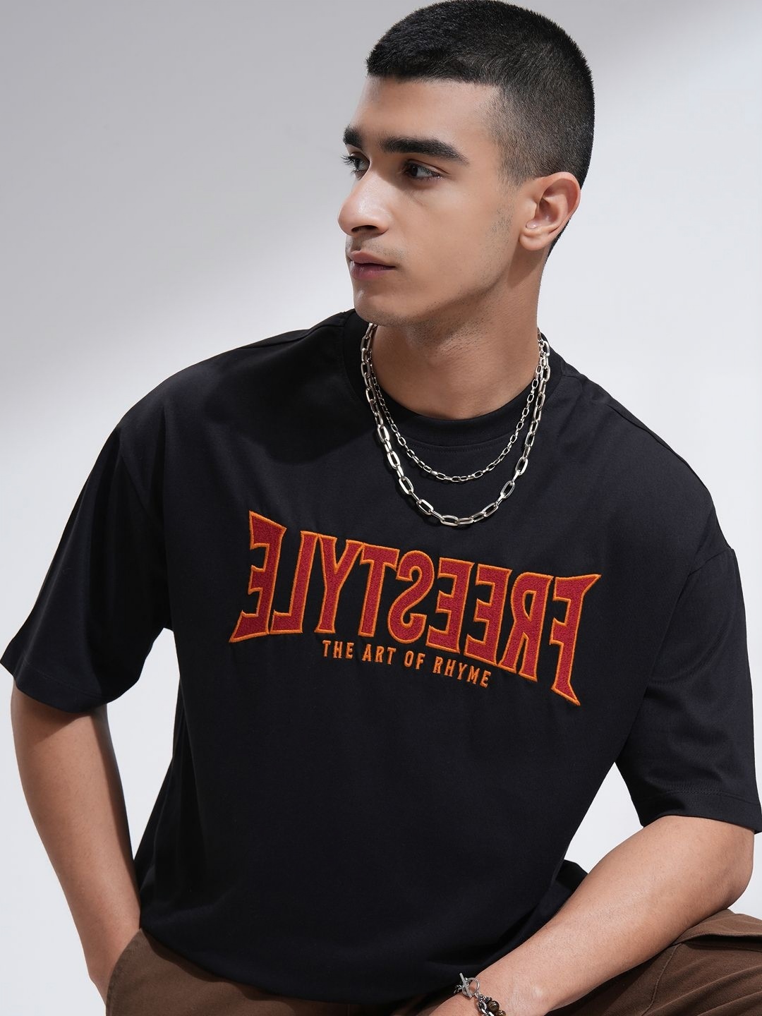 

HIGHLANDER Men Round Neck Oversized Embroidered T-shirt, Black