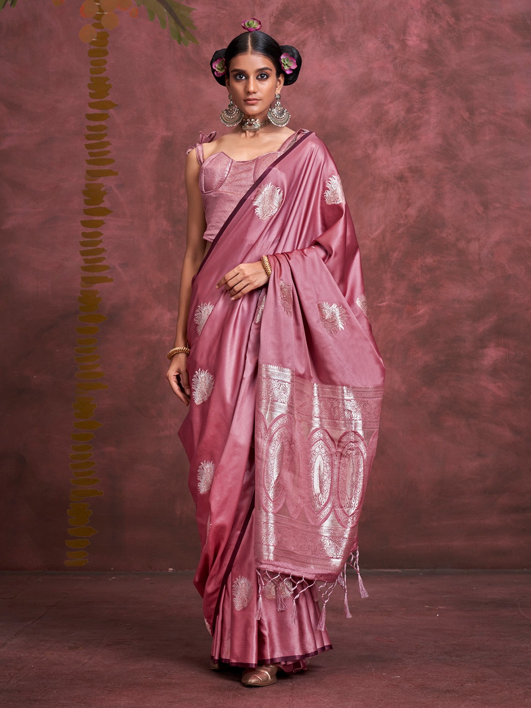 

elora Woven Design Satin Banarasi Saree, Pink