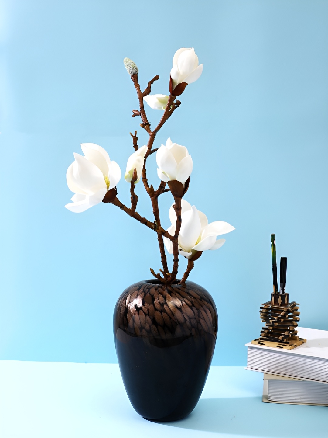 

TAYHAA Black & Gold-Toned Speckled Glass Amber Flower Vase