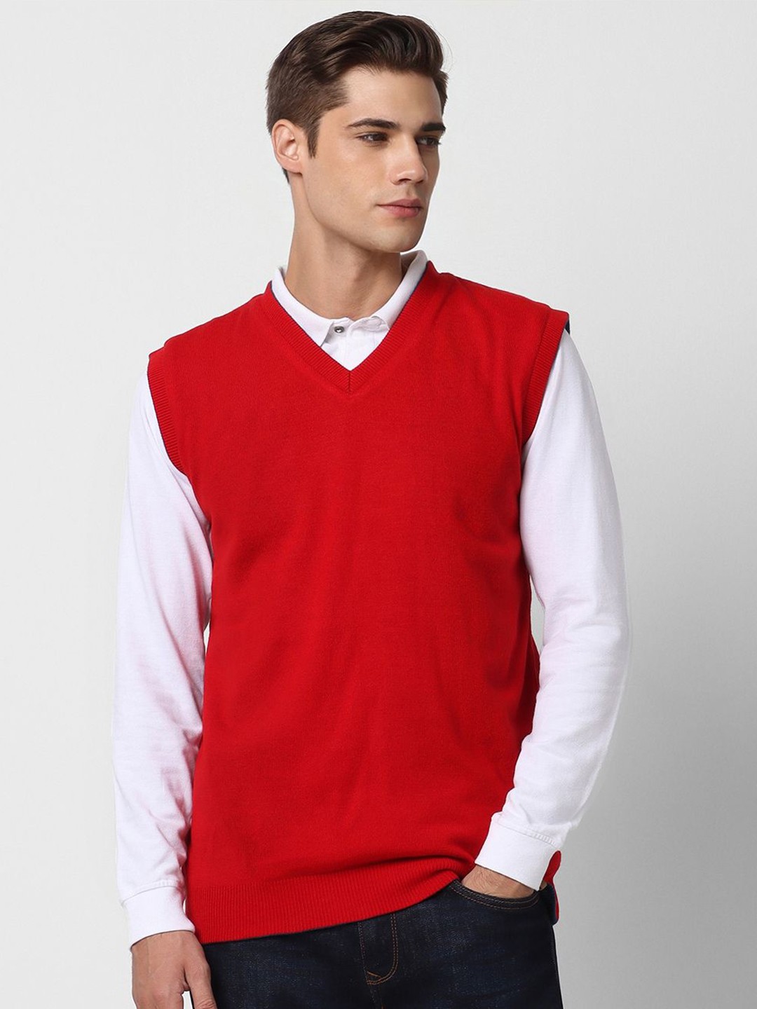 

Peter England Casuals Men Solid V Neck Sleeveless Sweater Vest, Red