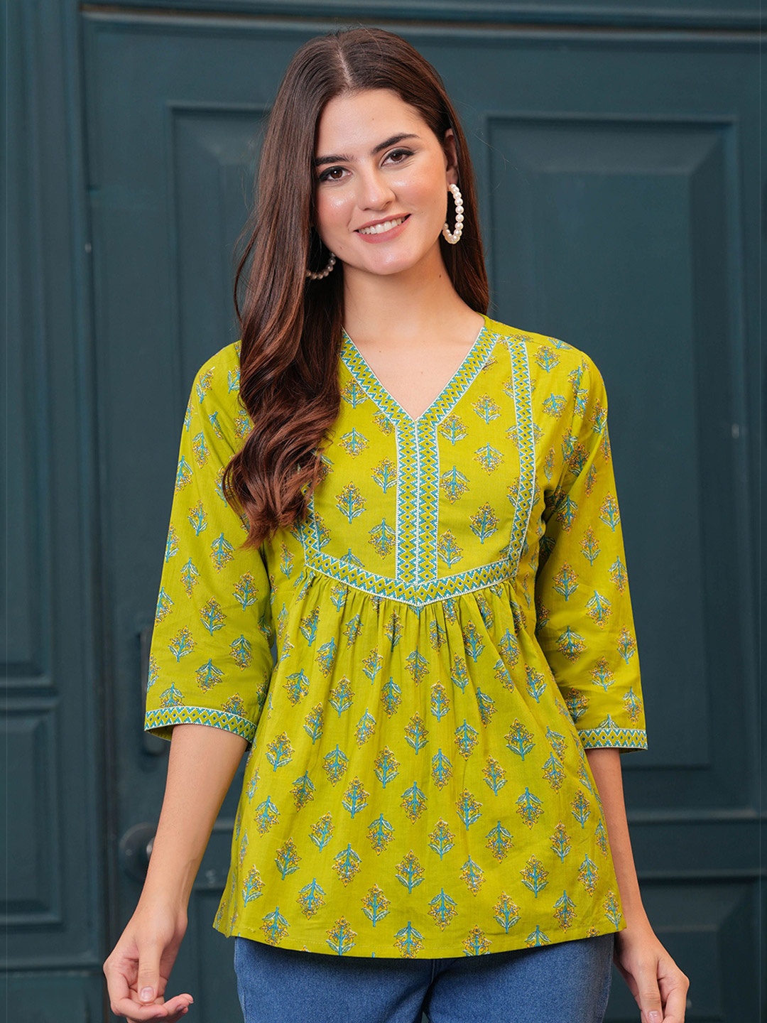 

Nayo Women Cotton V-Neck Tunic, Green