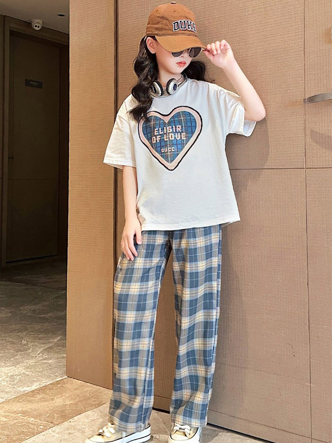 

LULU & SKY Girls Printed Top with Trousers, White