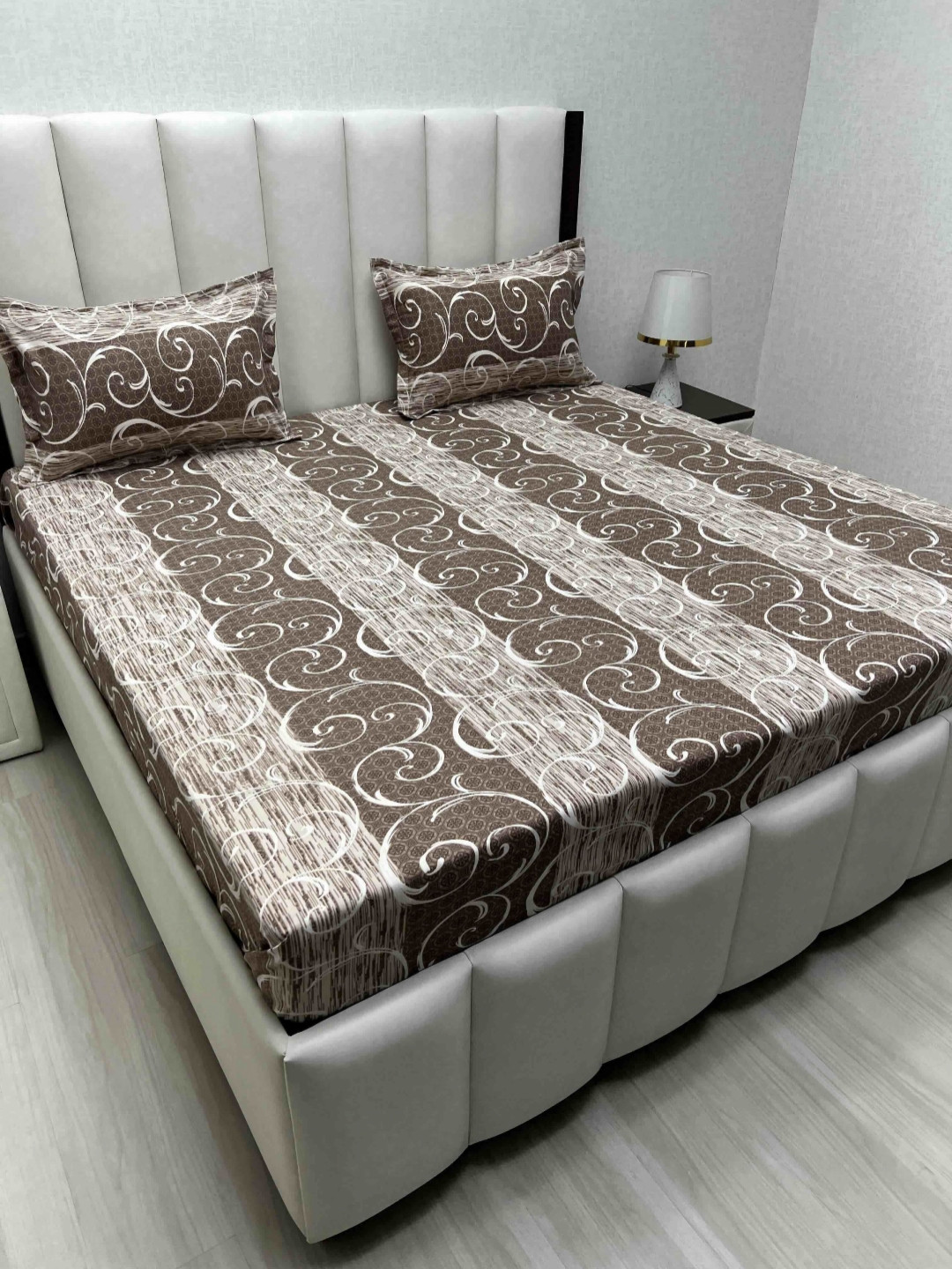 

Pure Decor Velar Fur Sib Brown Printed 380 TC Cotton King Bedsheet Set-2.74 m x 2.74 m