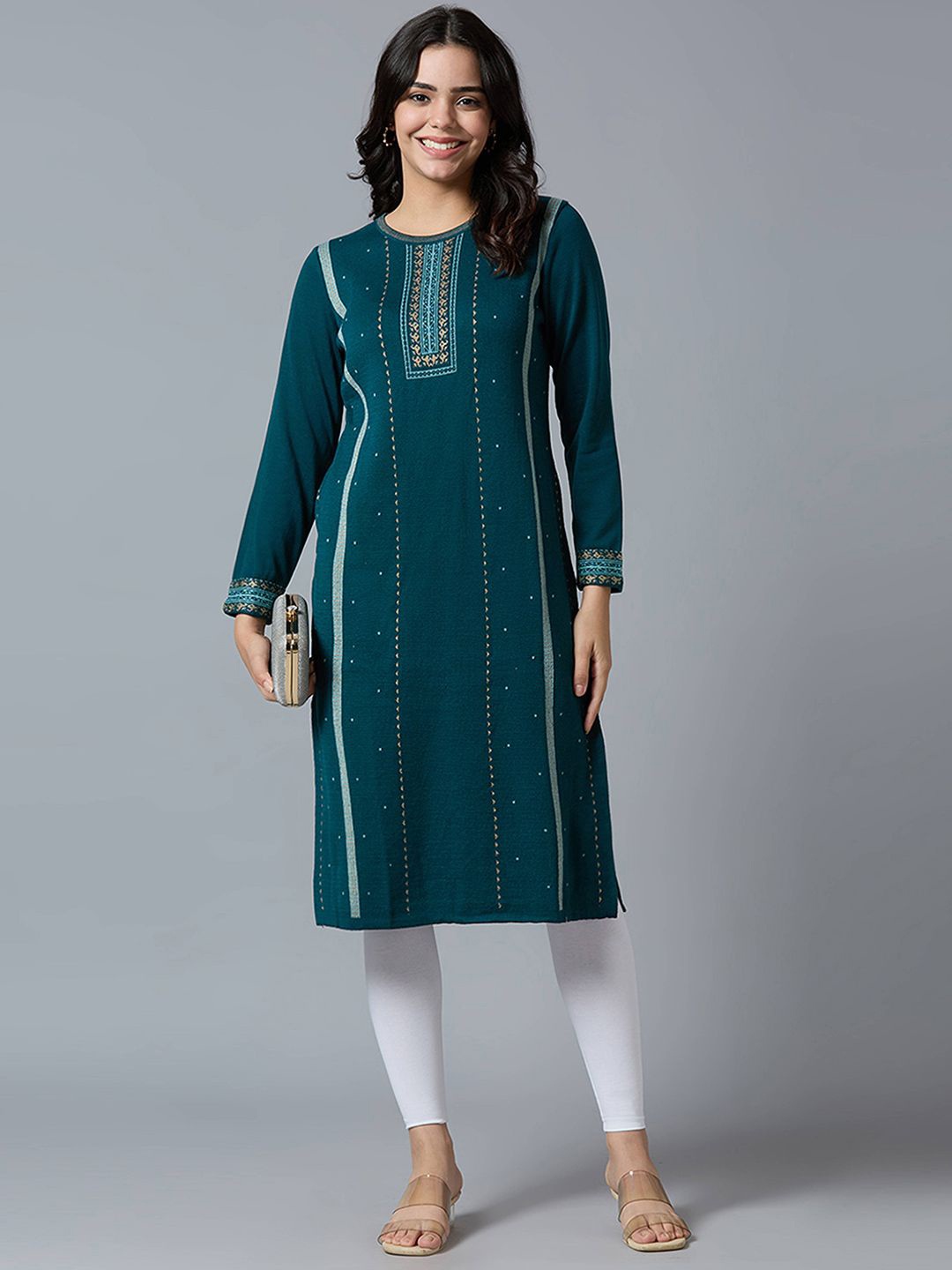 

Peachmode Woven Design Woollen Straight Kurta, Teal