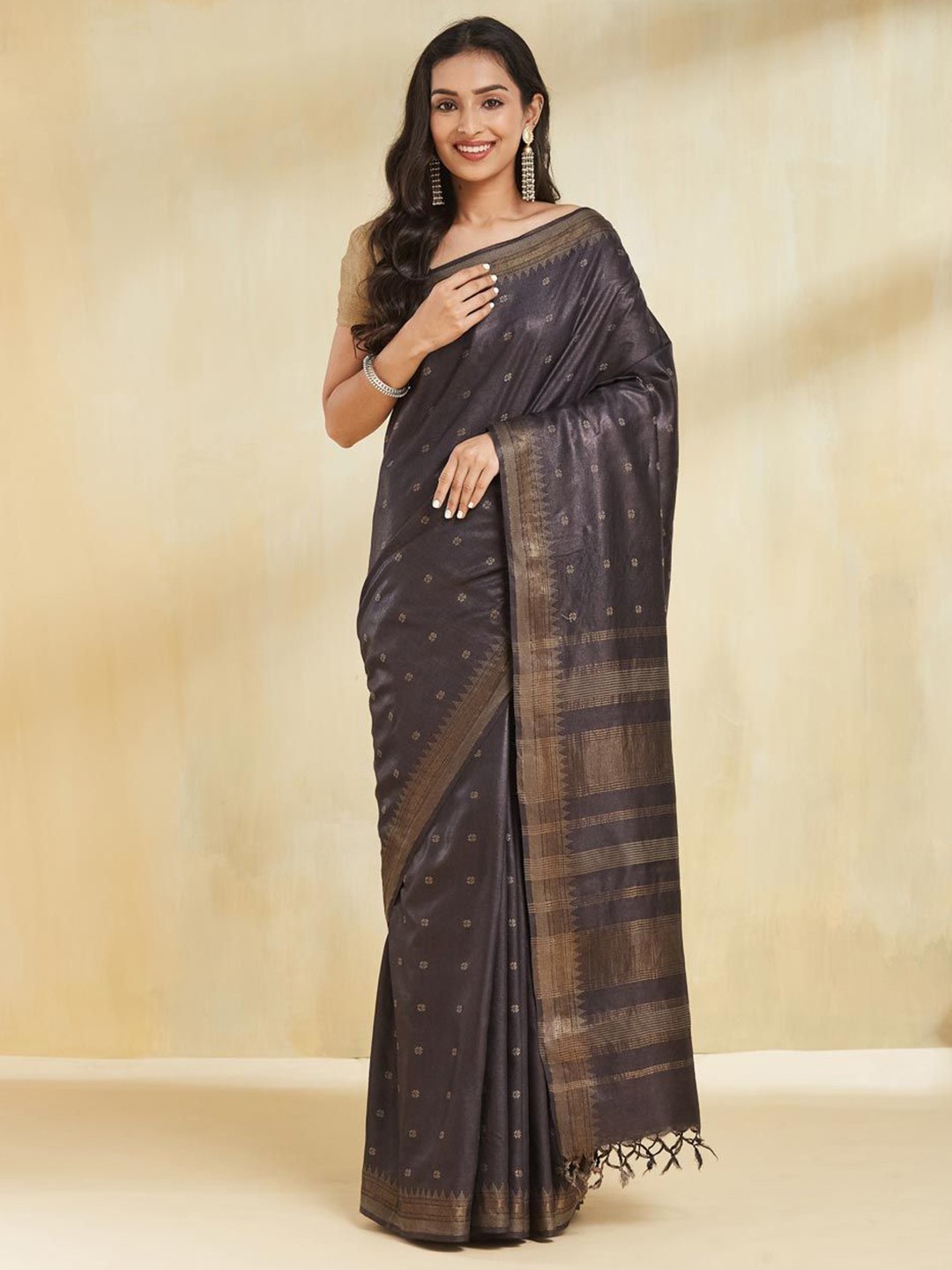 

Fabindia Woven Design Zari Saree, Black