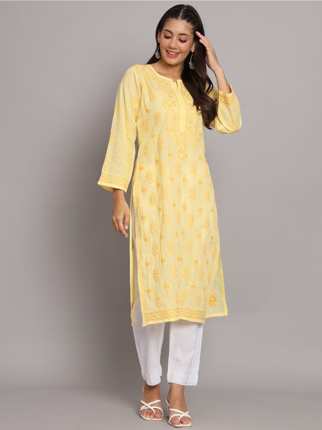 

PARAMOUNT Floral Embroidered Notch Neck Lucknowi Chikankari Kurta, Yellow