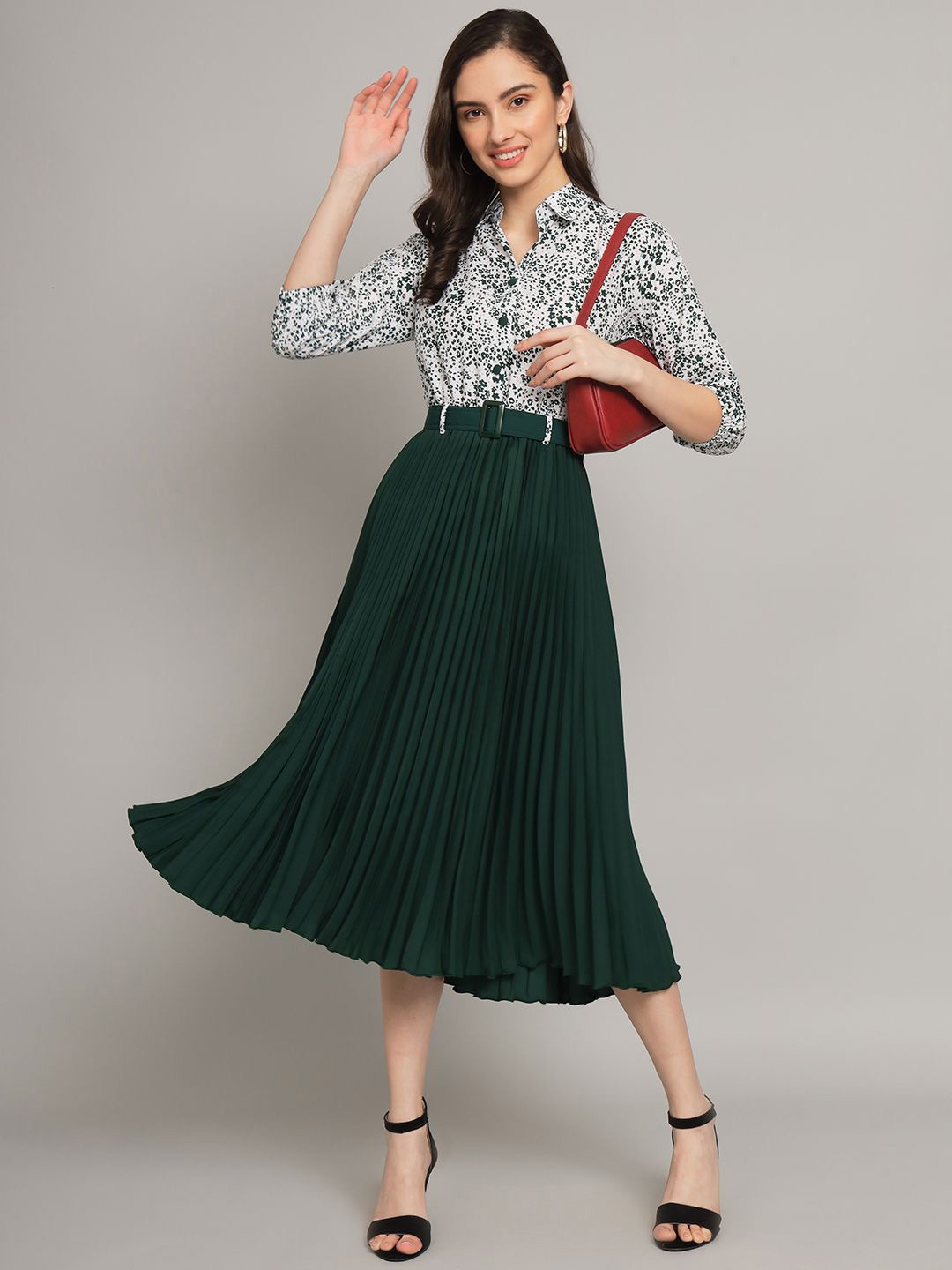 

ZWERLON Women's Stars Printed A-Line Shirt Collar Midi Dress, Green