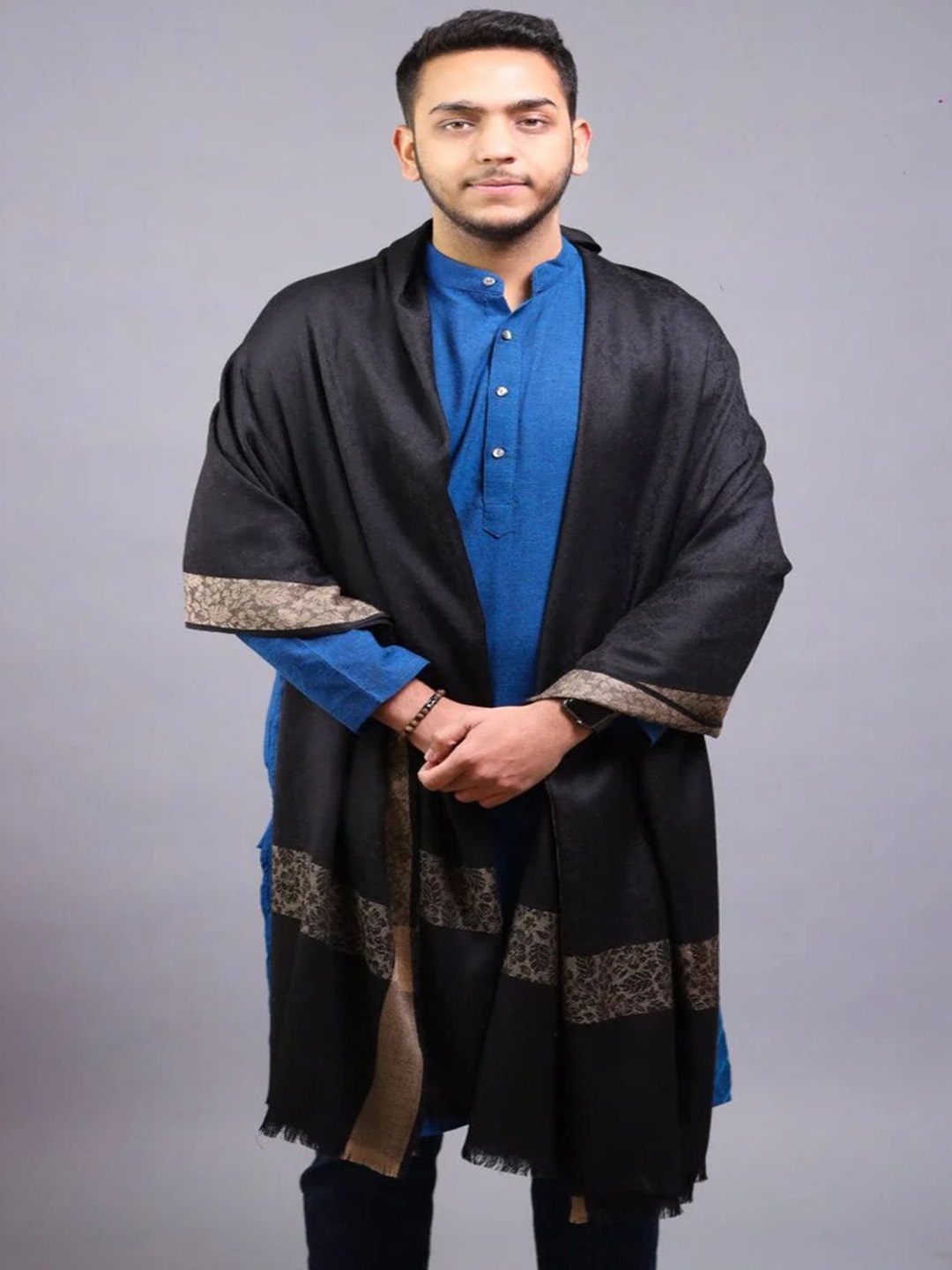 

THE SHAWL STUDIO Men Floral Printed Woolen Shawl, Black