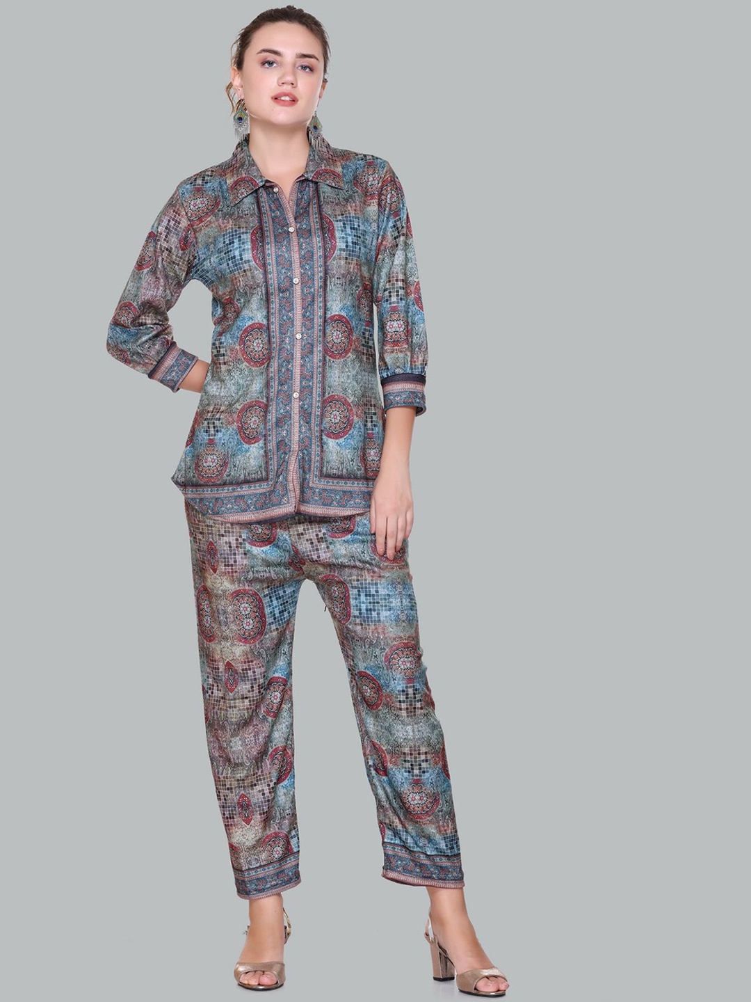 

Pink Berry Ethnic Motifs Printed Shirt Collar Three Quater Sleeves Shirt With Trousers, Grey