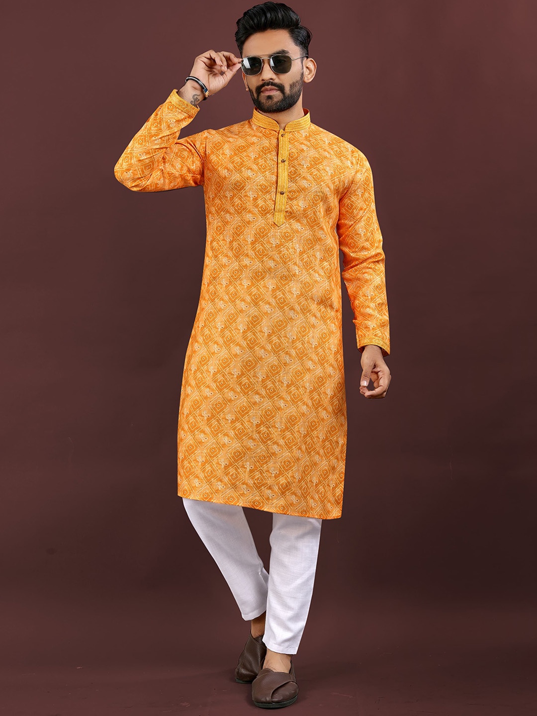

Zurika Fashion Geometric Printed Linen Mandarin Collar Stright Kurta, Yellow