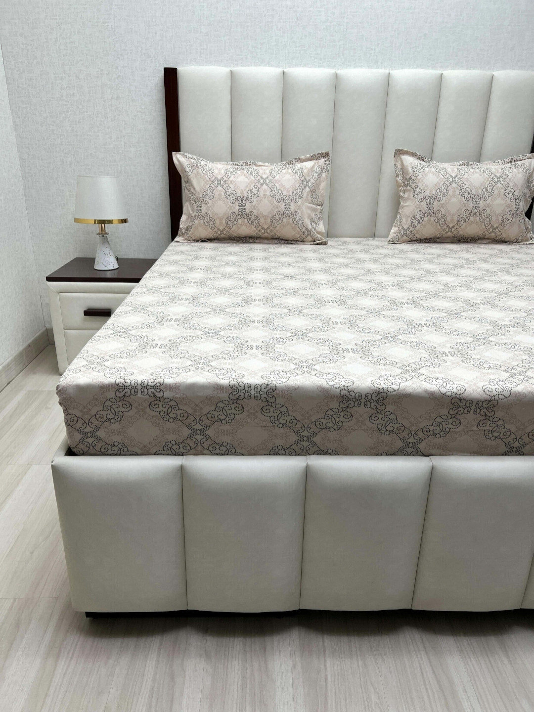 

Pure Decor Velar Fur Sib Beige Printed Pure Cotton 300 TC King Bedsheet Set 2.74 x 2.74 m