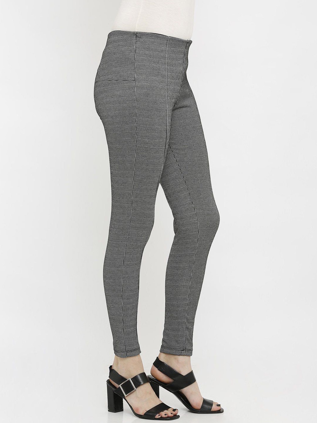 

Kraus Jeans Women Skinny Fit Checked Treggings, Grey