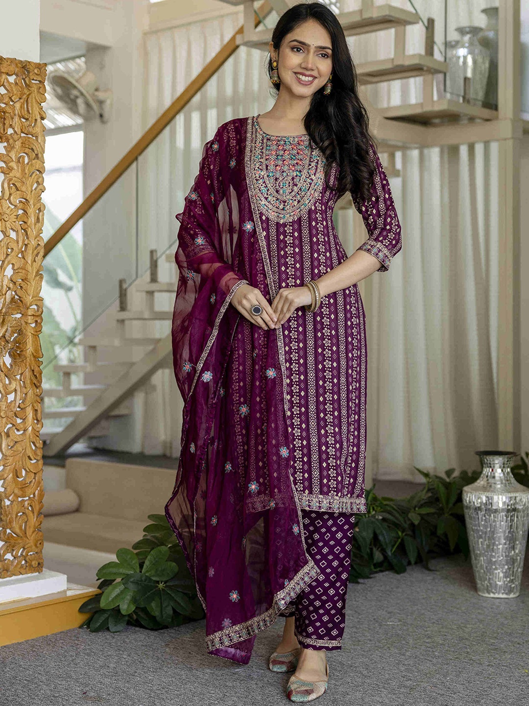 

Gauric creation Floral Embroidered Sequinned Straight Kurta With Trouser & Dupatta, Burgundy