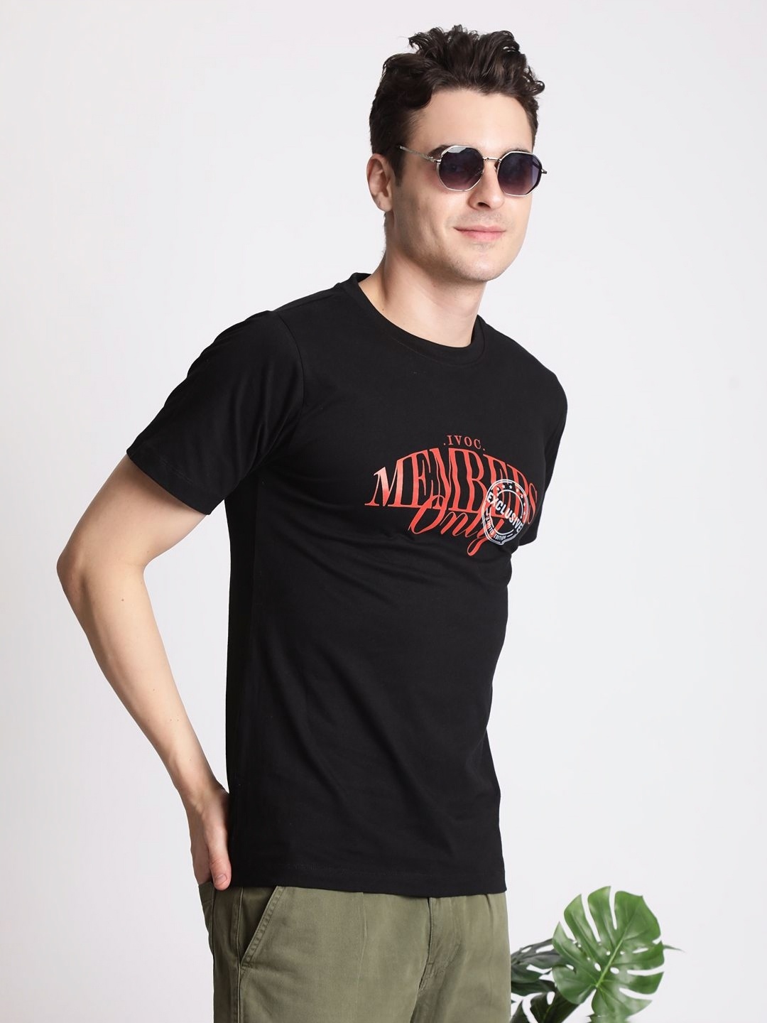 

IVOC Men Typography Printed Round Neck Cotton T-shirt, Black