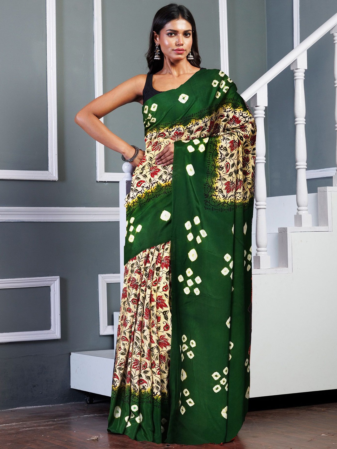 

Unnati Silks Floral Art Silk Handloom Block Print Saree, Cream