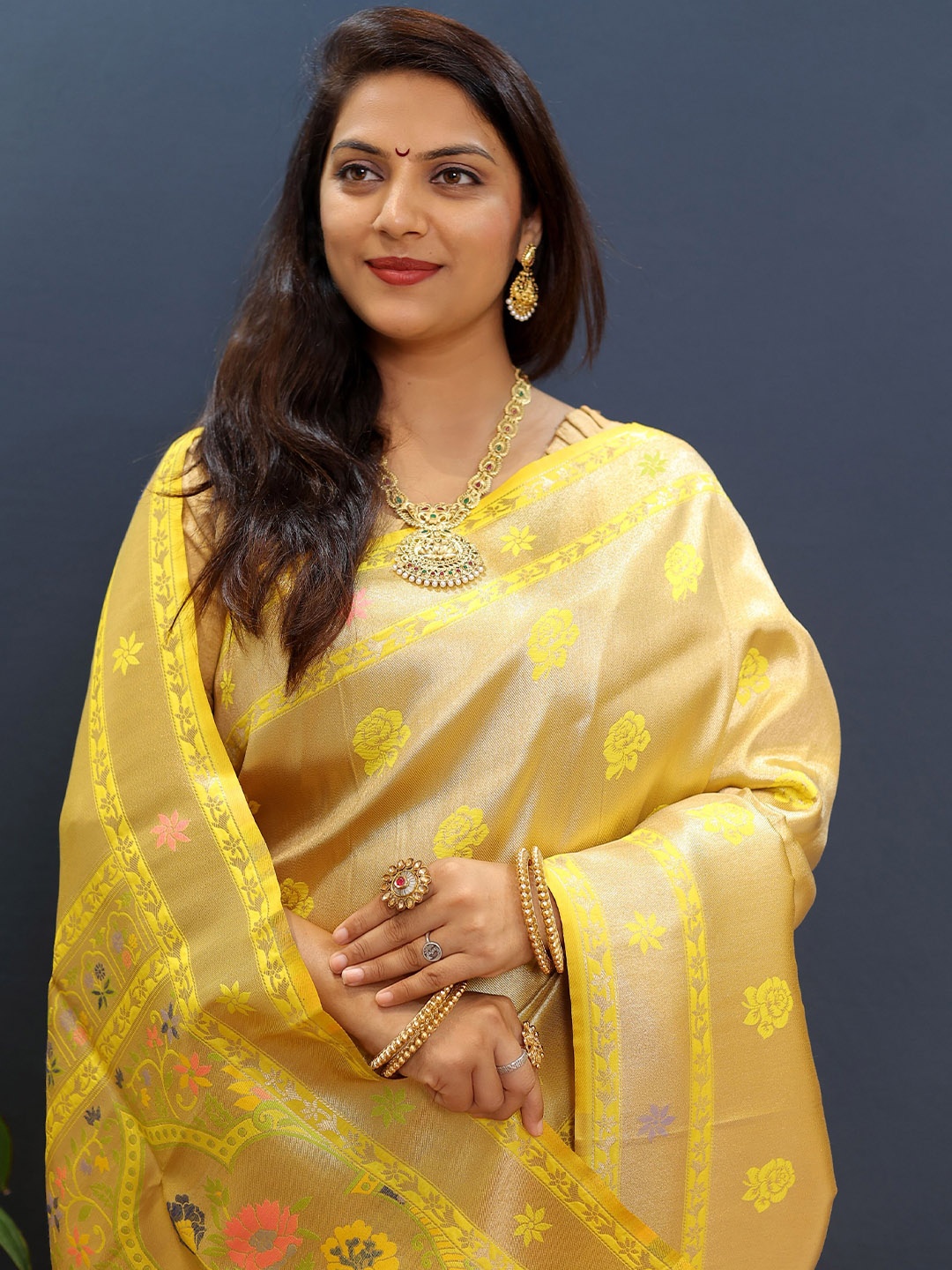 

Kandora Woven Design Zari Pure Silk Paithani Saree, Yellow