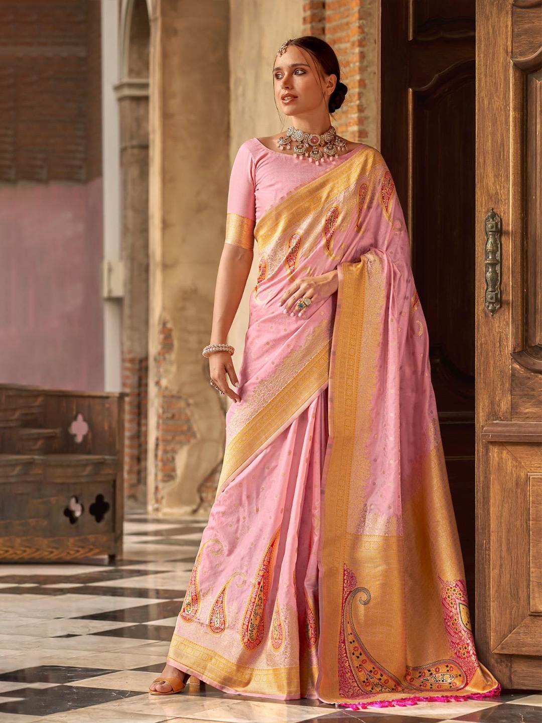 

DEVATITHI Ethnic Motifs Woven Design Zari Silk Saree, Pink