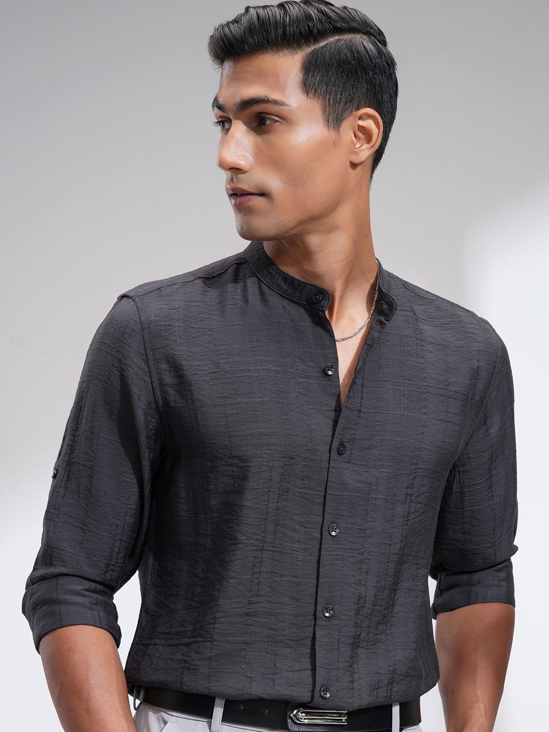 

HIGHLANDER Men Band Collar Textured Formal Shirt, Grey