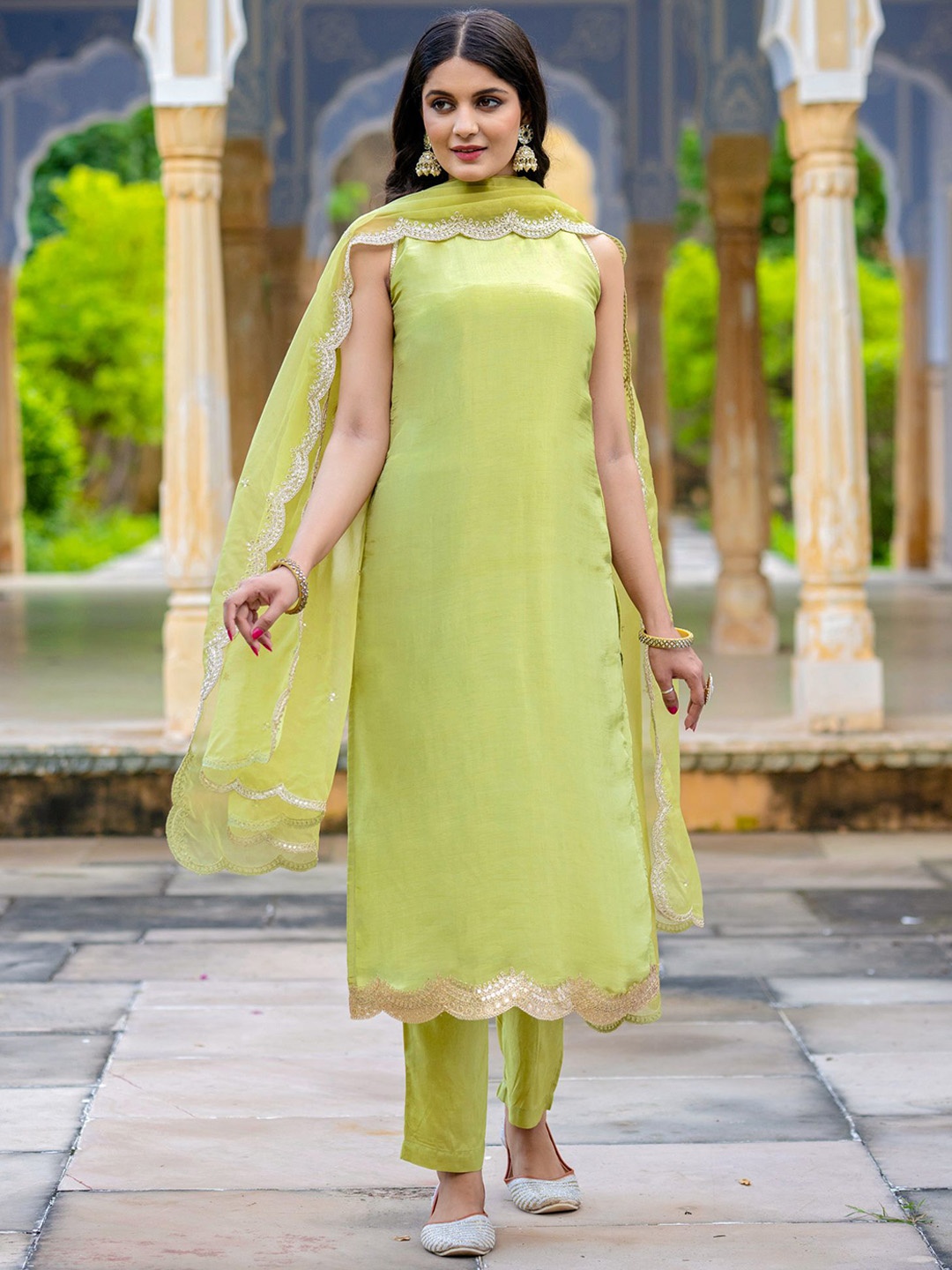 

KASYA Printed Halter Neck Straight A-Line Kurta With Trouser And Dupatta, Green