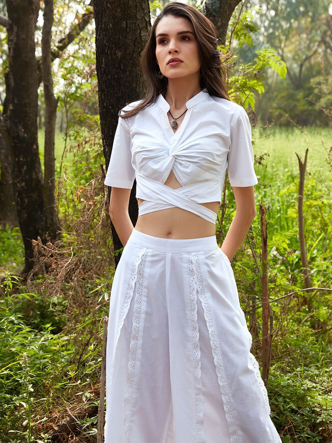 

Abhishti Women Cannoli Knotted and Tie-up Top, White