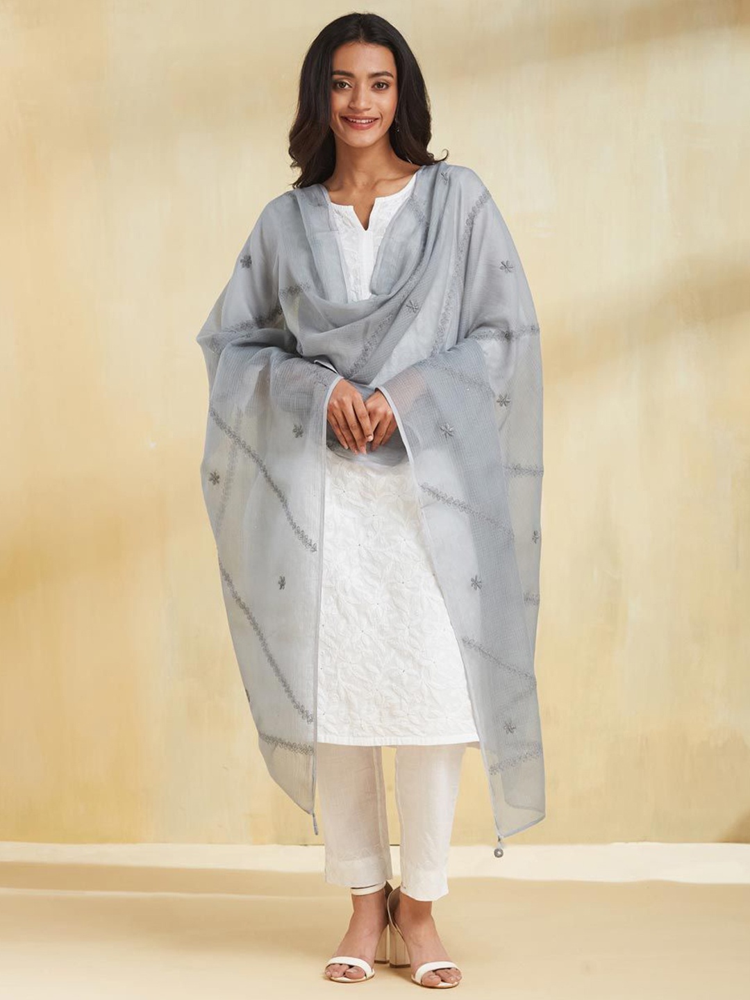 

Fabindia Floral Embroidered Chikankari Cotton Silk Dupatta, Grey