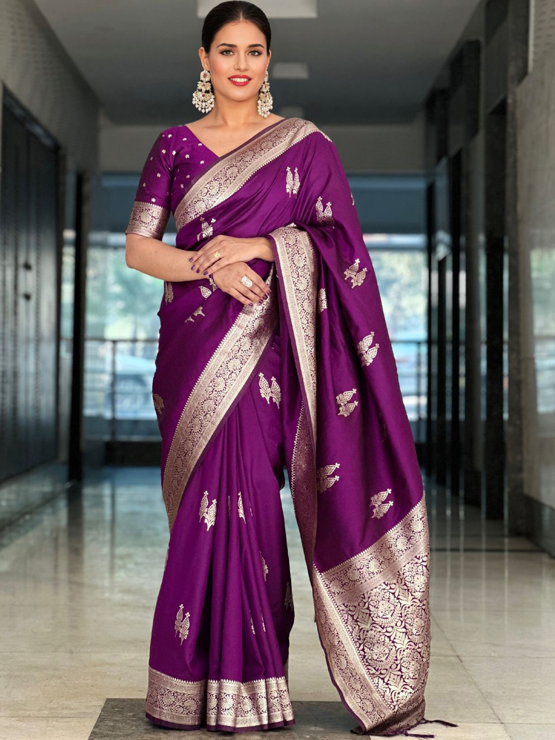 

LeeliPeeri Designer Woven Design Zari Banarasi Saree With Unstitched Blouse Piece, Purple