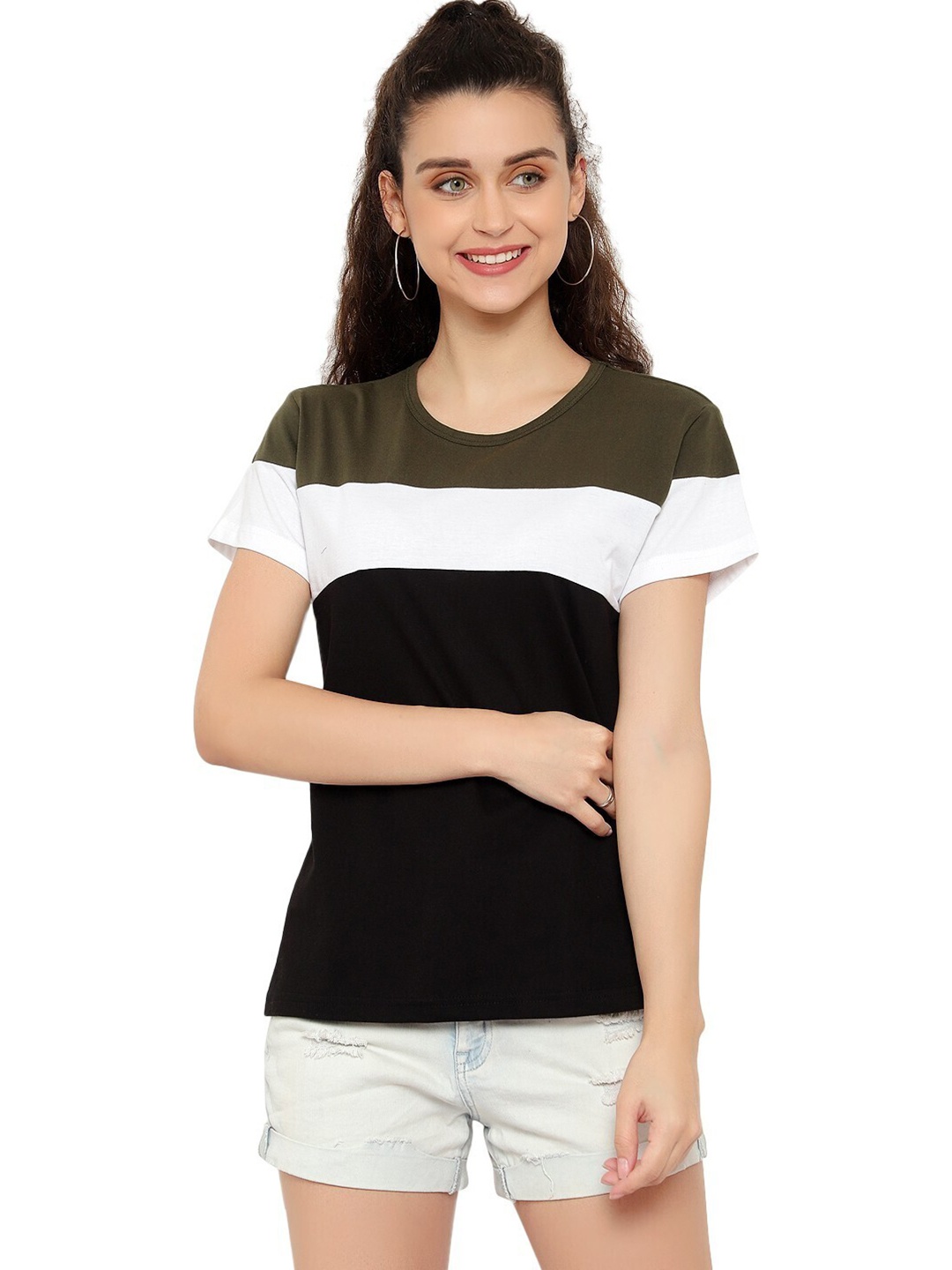 

DEEPMAYRA COLLECTION Women Colourblocked Round Neck Cotton T-shirt, Black