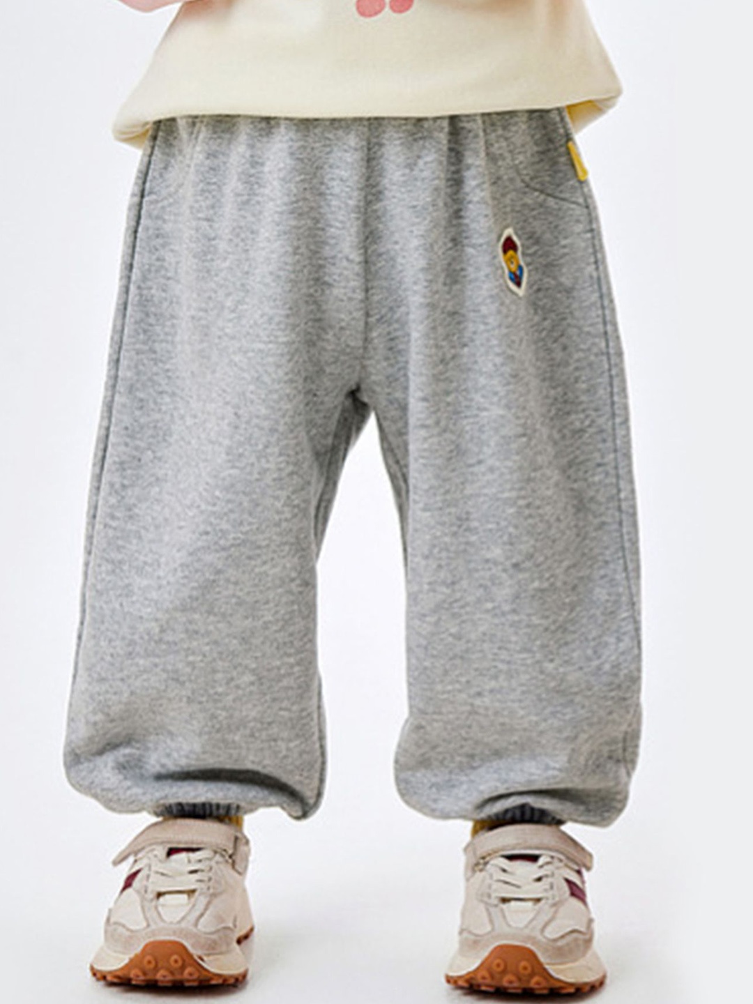 

LULU & SKY Unisex Kids Loose Fit High-Rise Trousers, Grey