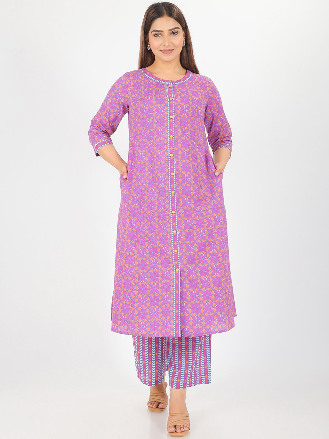 

Aramya Geometric Printed Pure Cotton Straight Kurta, Purple