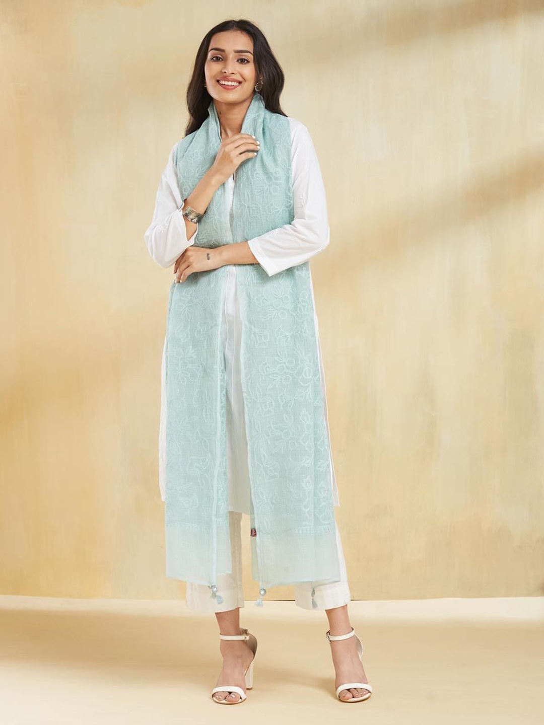 

Fabindia Floral Embroidered Thread Work Cotton Silk Dupatta, Blue