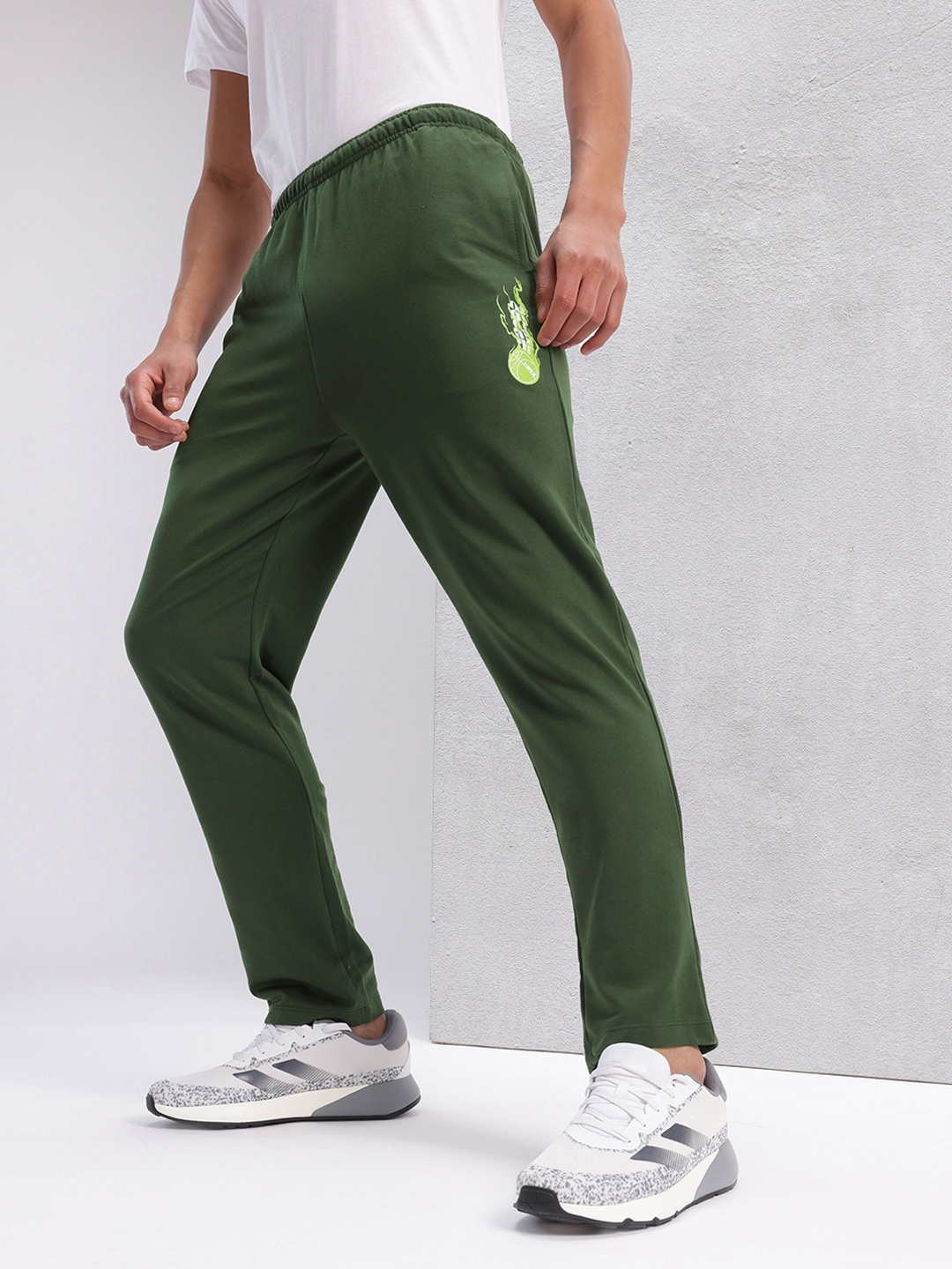 

HRX by Hrithik Roshan Men Lifestyle Track pants, Green