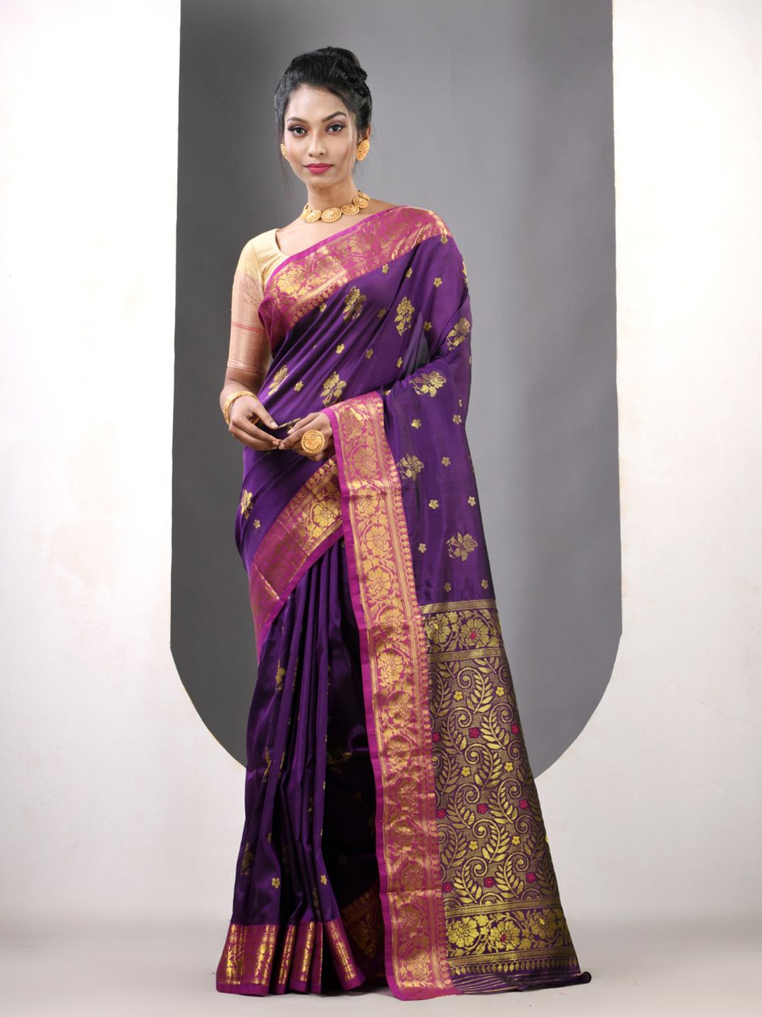 

Charukriti Woven Design Zari Silk Blend Saree, Violet