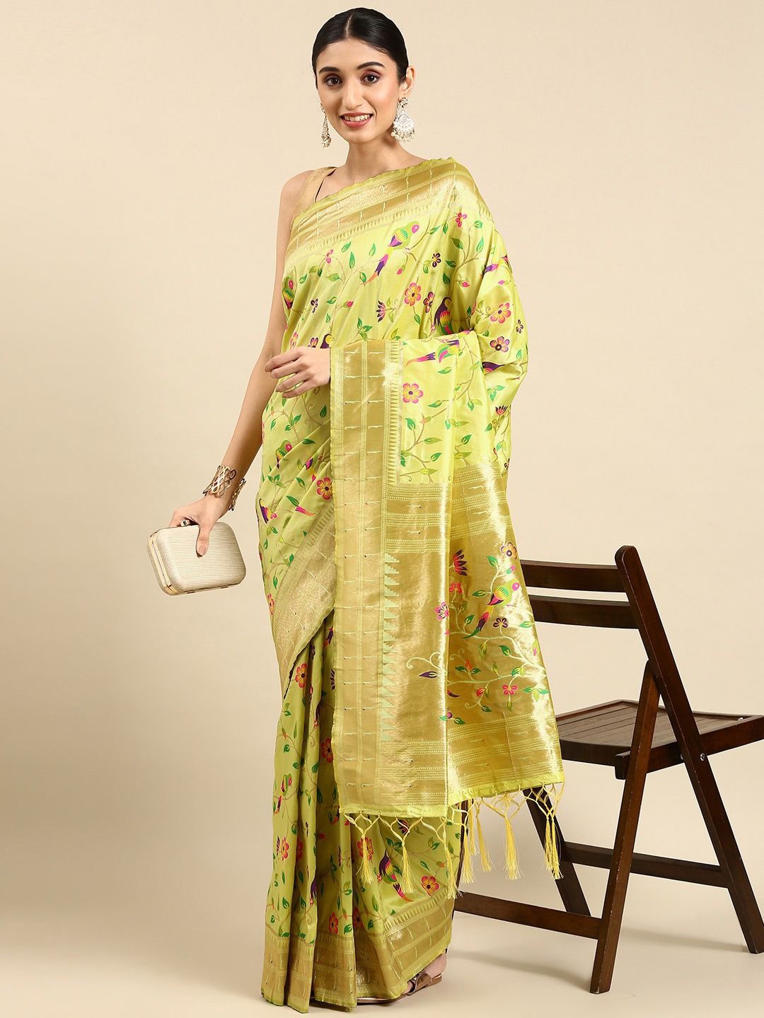 

DIVASTRI Woven Design Zari Silk Blend Paithani Saree, Lime green