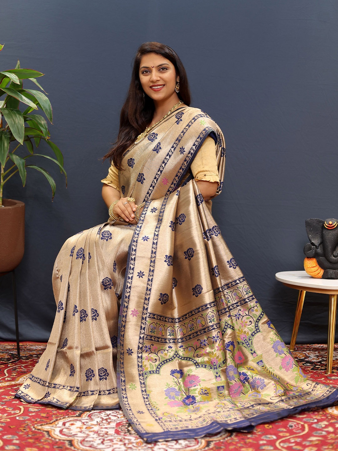 

Kandora Woven Design Zari Pure Silk Paithani Saree, Navy blue