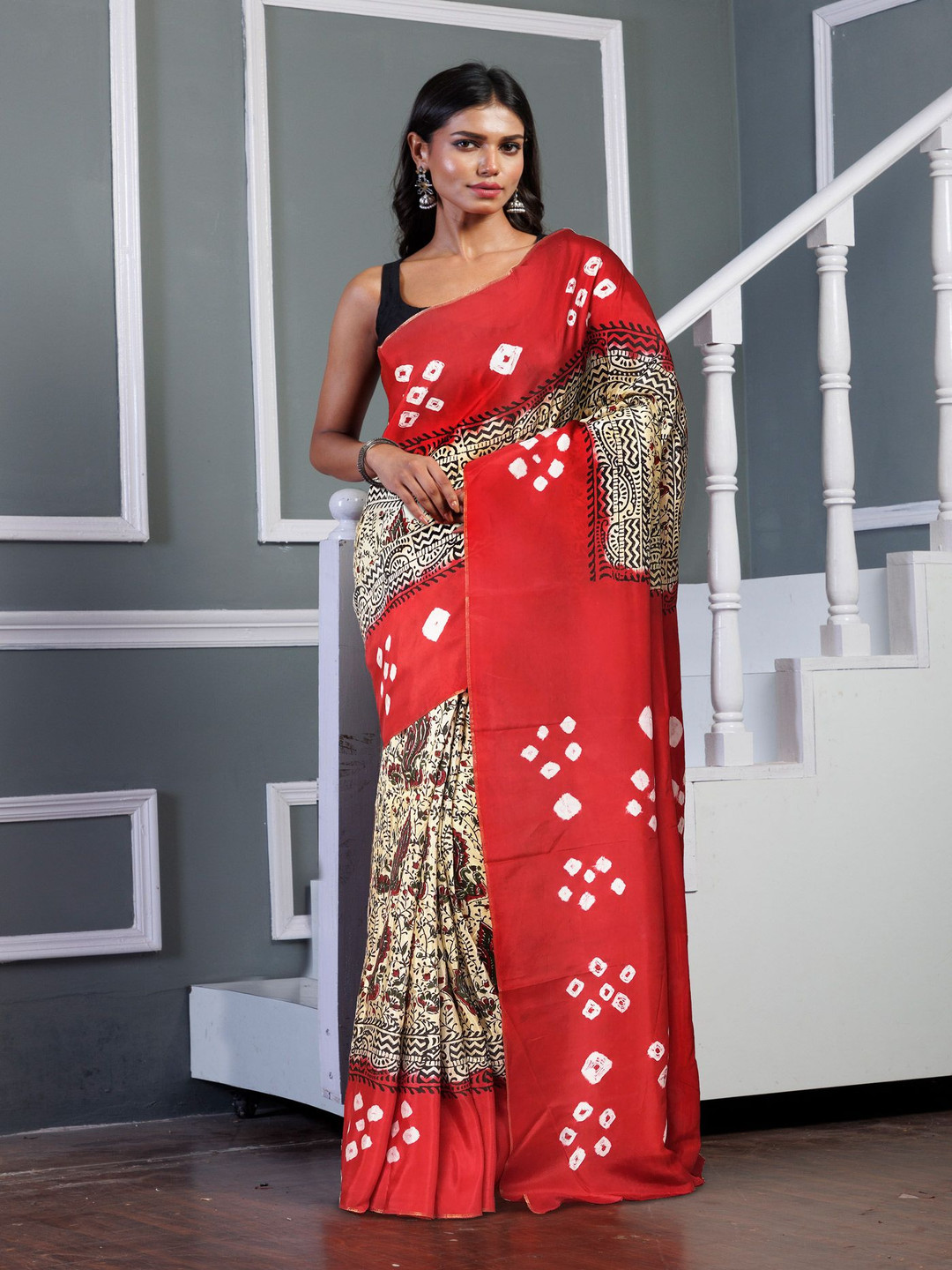 

Unnati Silks Floral Art Silk Handloom Block Print Saree, Cream