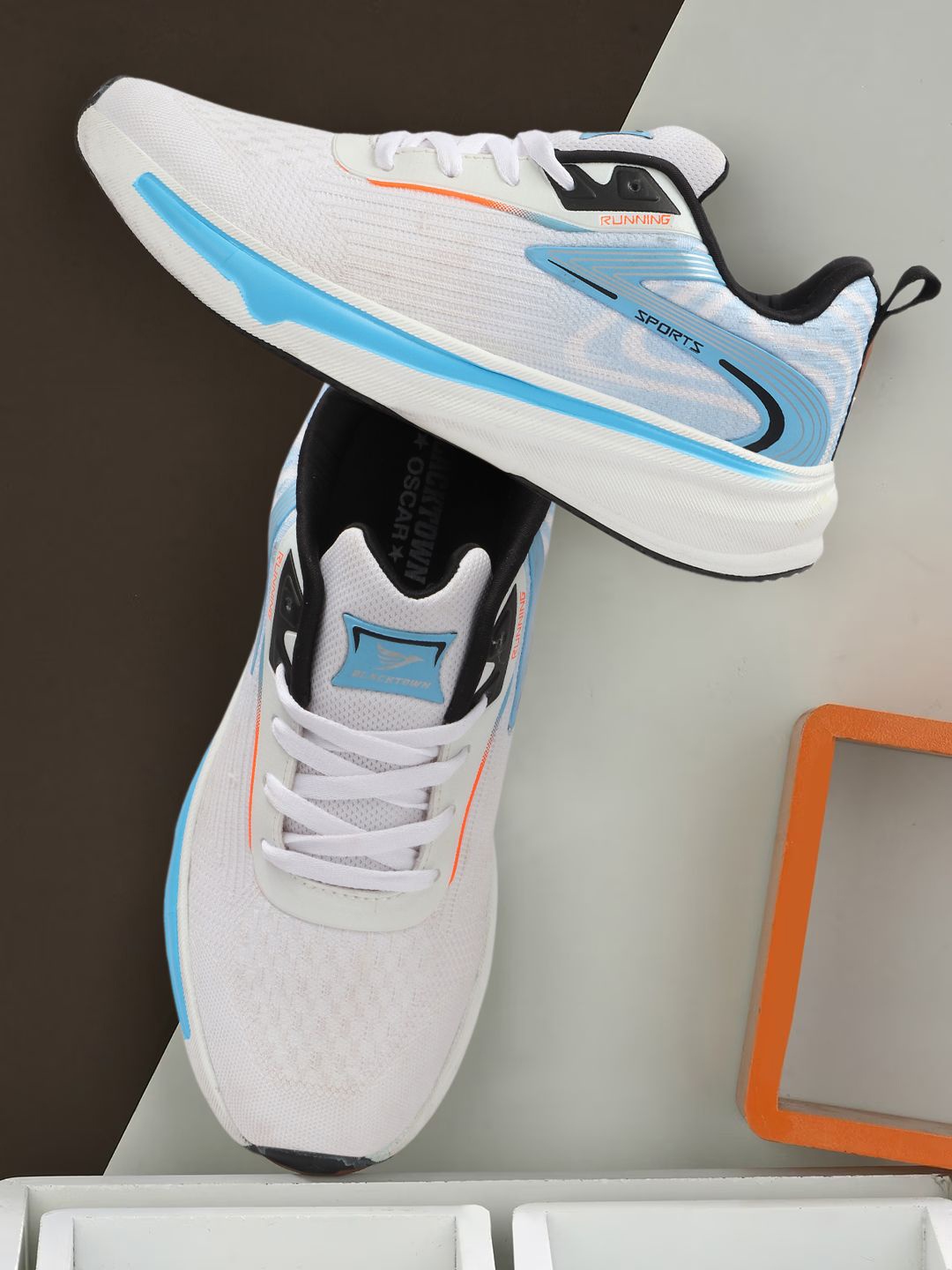 

Blacktown Men Mesh Running Non-Marking Shoes, White
