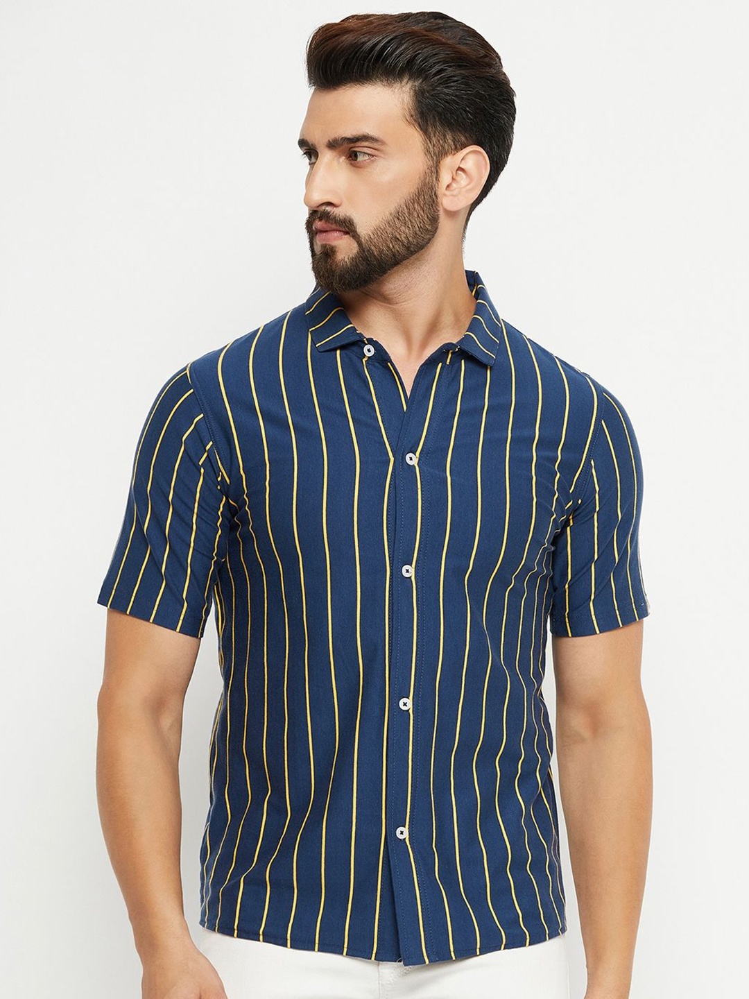 

RENUOVO Men Spread Collar Vertical Striped Cotton Casual Shirt, Blue