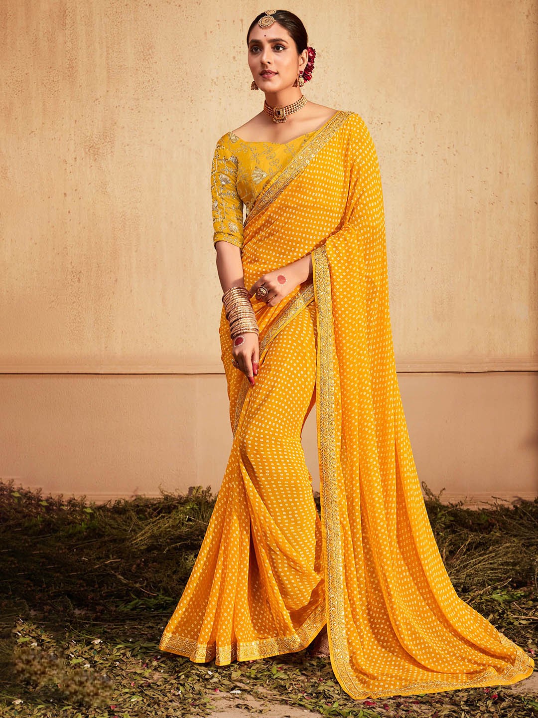 

DIVASTRI Bandhani Embroidered Saree, Yellow