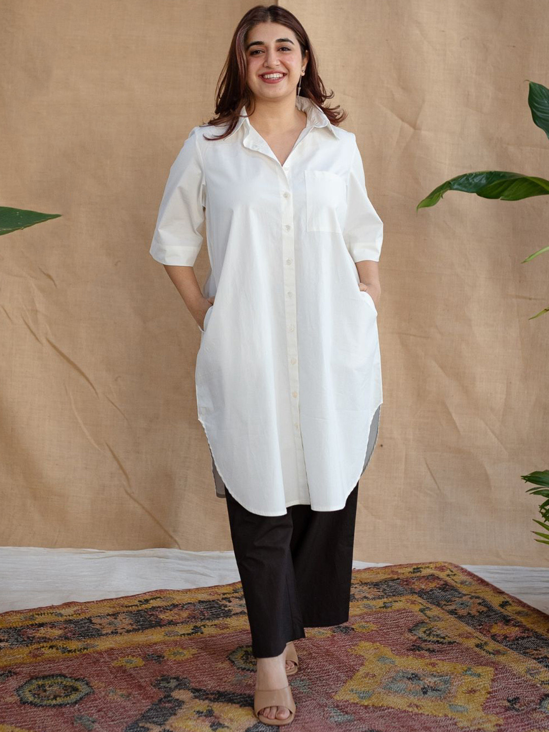 

THE INDIAN ETHNIC CO White Poplin Cotton Embroidered Kurta