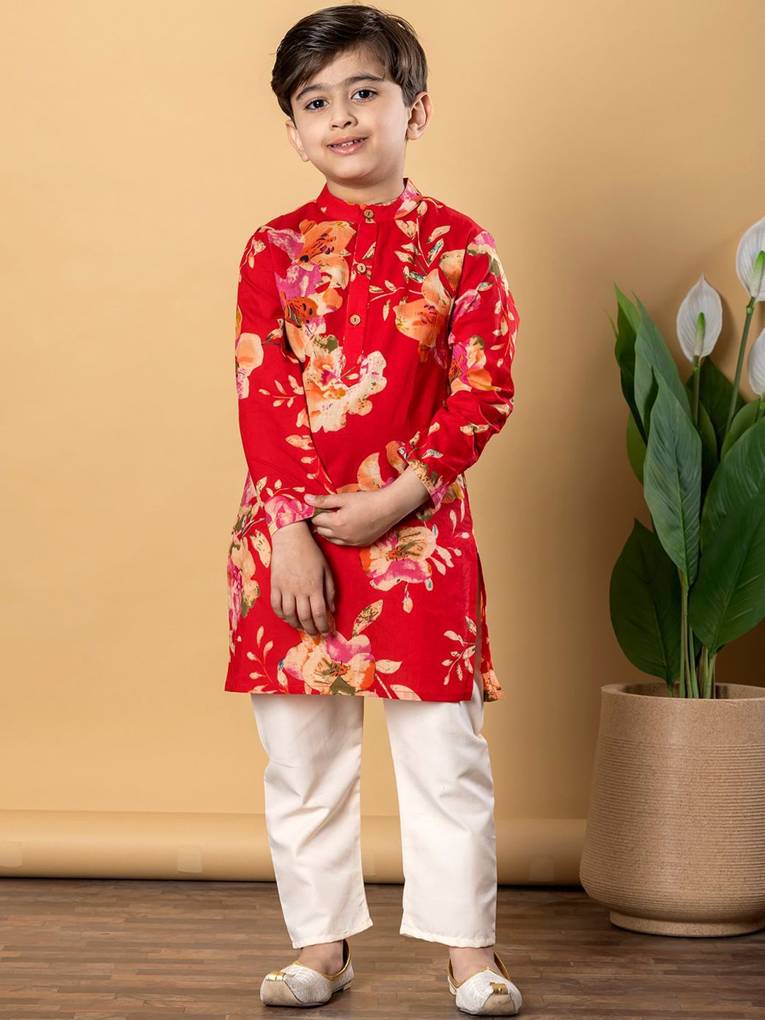 

Readiprint Boys Floral Printed Band Collar Pure Cotton Straight Kurta With Pyjama, Red