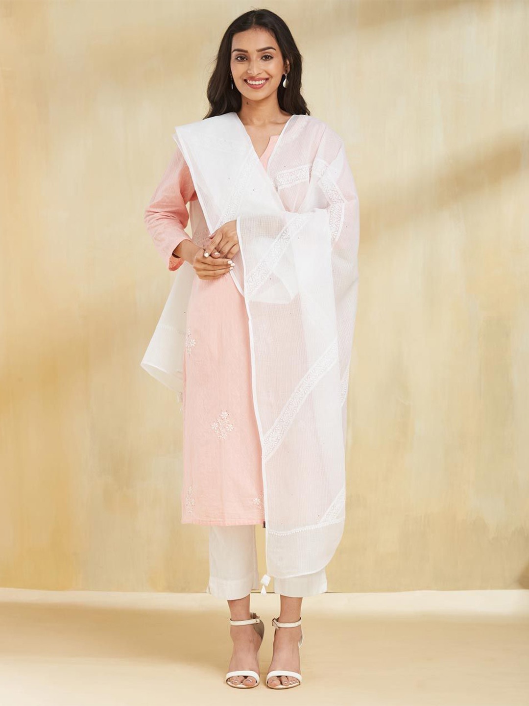

Fabindia Embroidered Thread Work Cotton Silk Dupatta, White