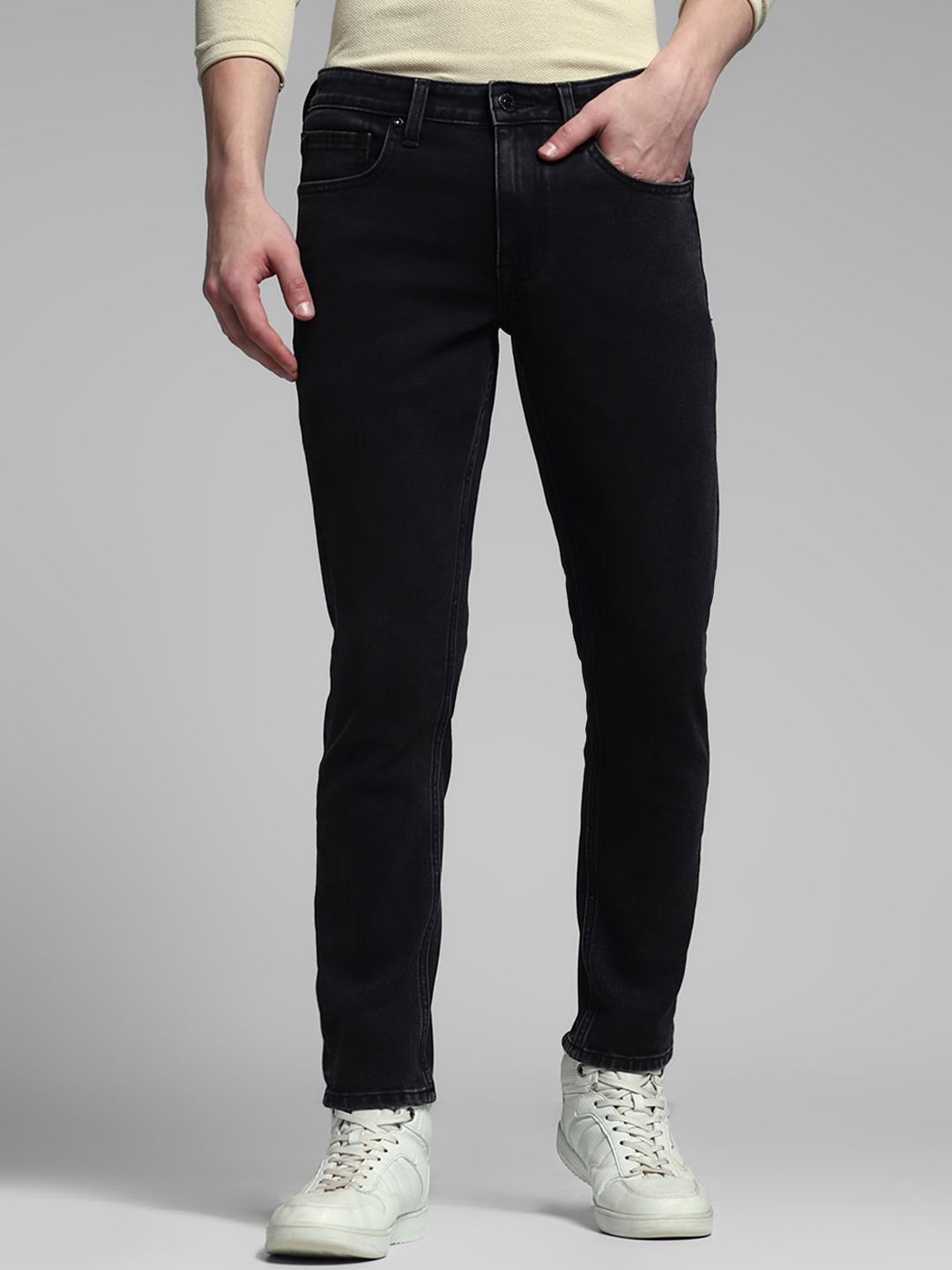 

Jack & Jones Men Slim Fit Low-Rise No Fade Stretchable Clean Look Jeans, Black