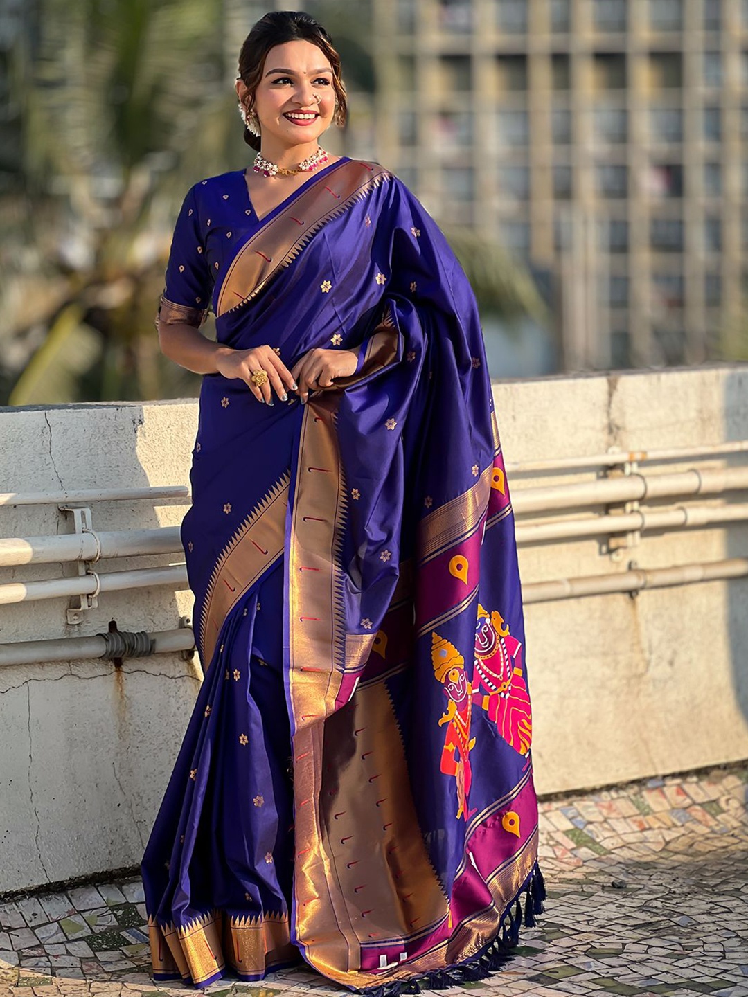 

LeeliPeeri Designer Woven Design Zari Paithani Saree, Violet